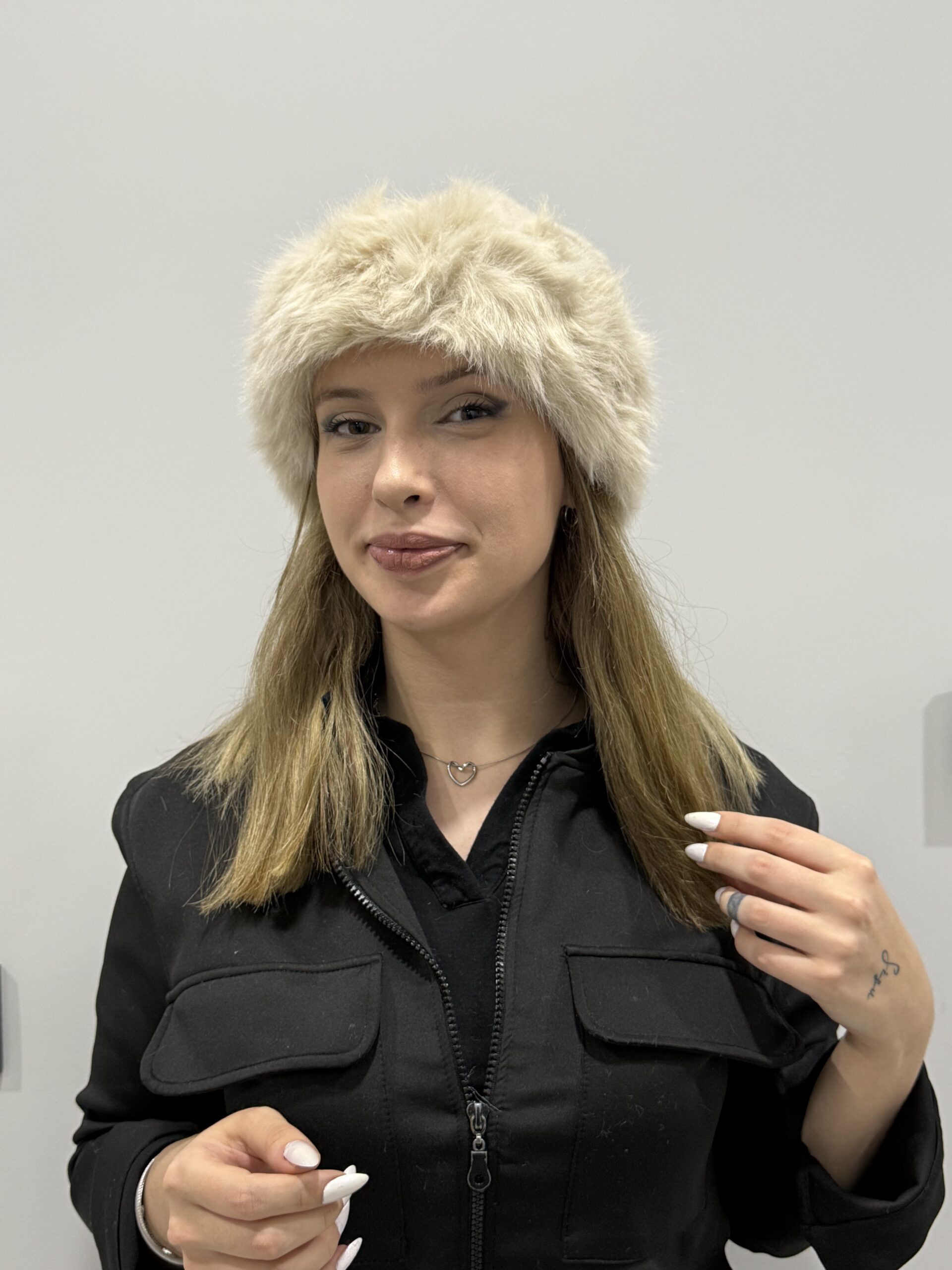 Tüylü Kışlık Havalı Şapka (Bej) - Görsel 3